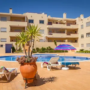 https://the-hoffy-beach-apartment.hotelaalgarve.com