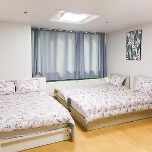 Eve Hongdae アパート ソウル特別市